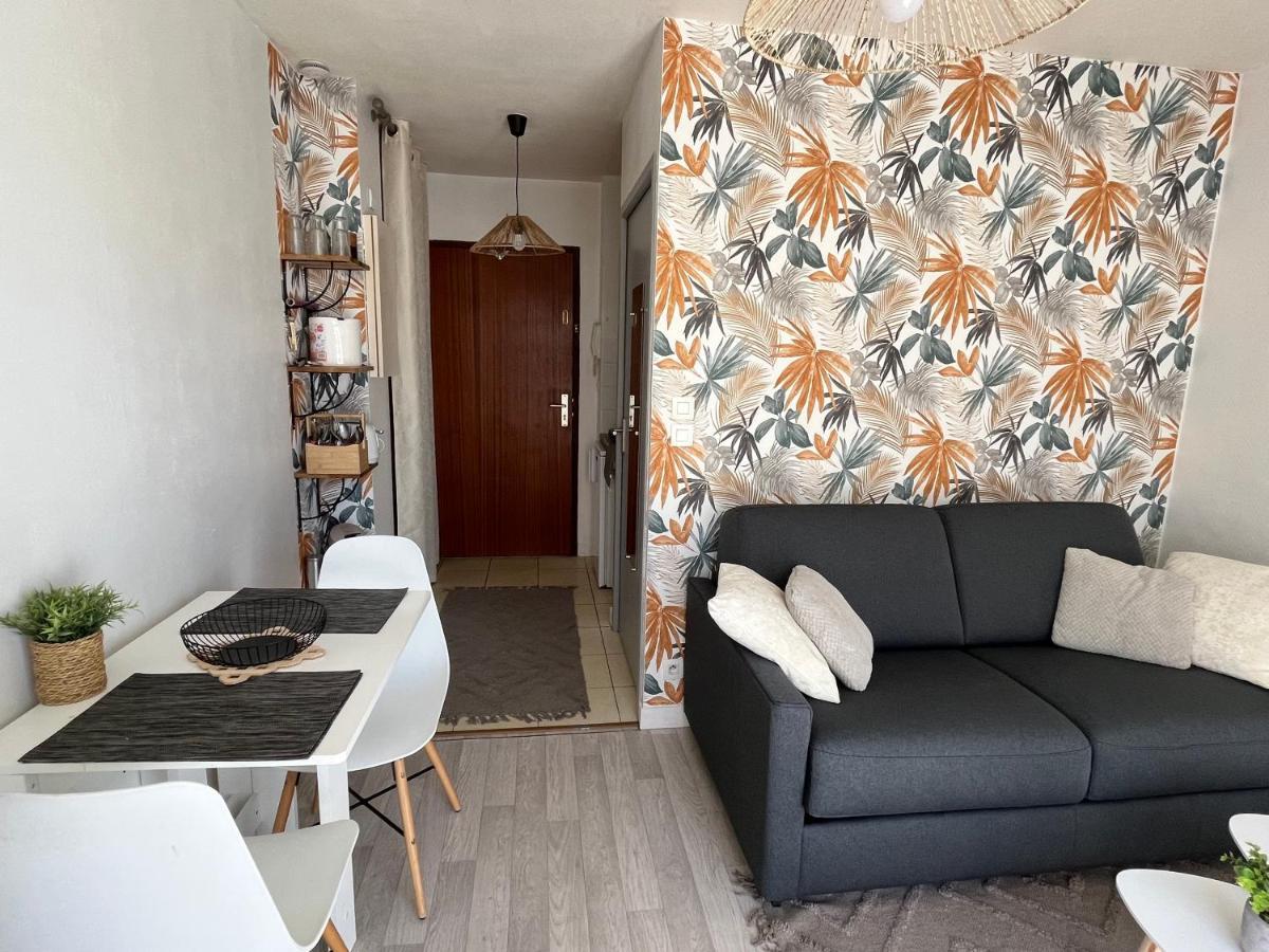 Au Coeur Du Centre Ville De La Rochelle Au Calme Avec Stationnement Gratuit ภายนอก รูปภาพ